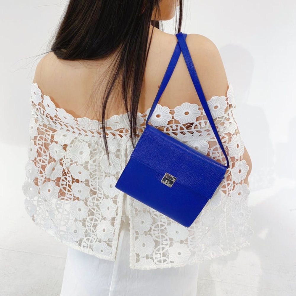 Hermes leather shoulder bag
